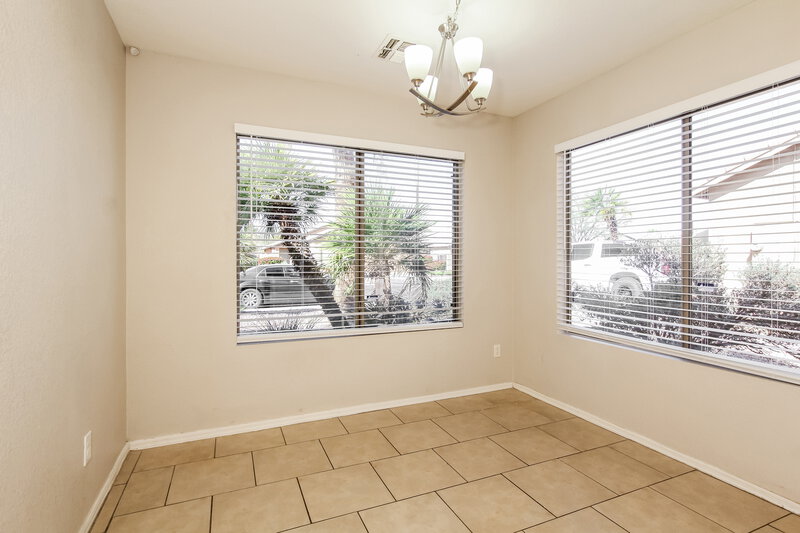 1,895/Mo, 2513 N 114th Avenue Avondale, AZ 85392 Dining Room View