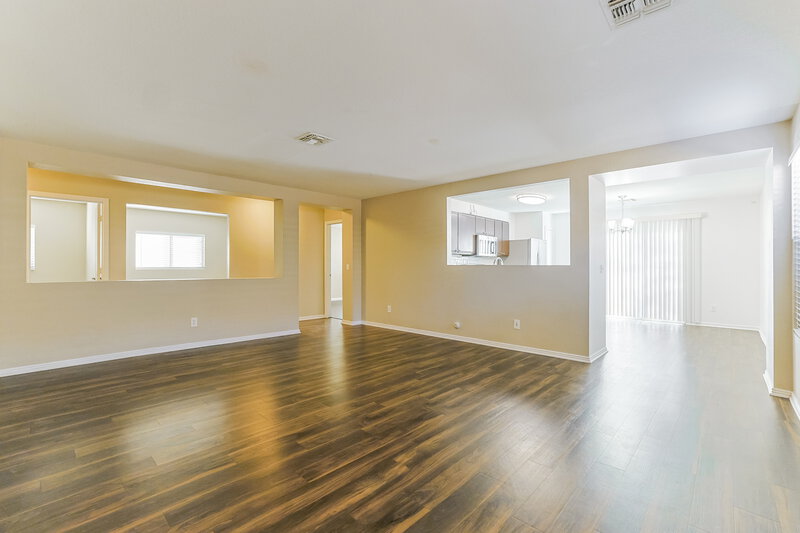 2,125/Mo, 8505 E Meseto Avenue Mesa, AZ 85209 Living Room View 2