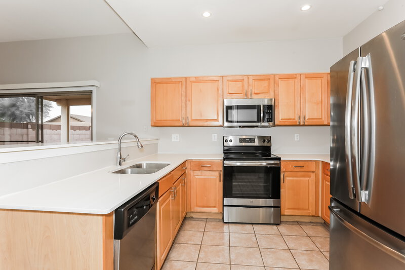 2,120/Mo, 6312 S Nash Way Chandler, AZ 85249 Kitchen View