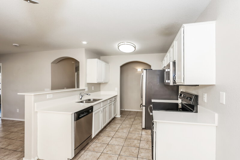 1,935/Mo, 1901 N 129th Avenue Avondale, AZ 85392 Kitchen View