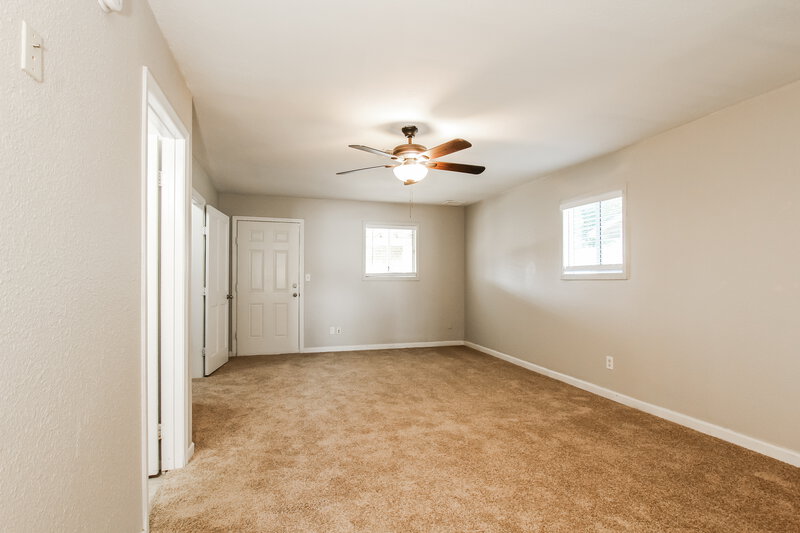 2,055/Mo, 5523 W Villa Maria Drive Glendale, AZ 85308 Main Bedroom View