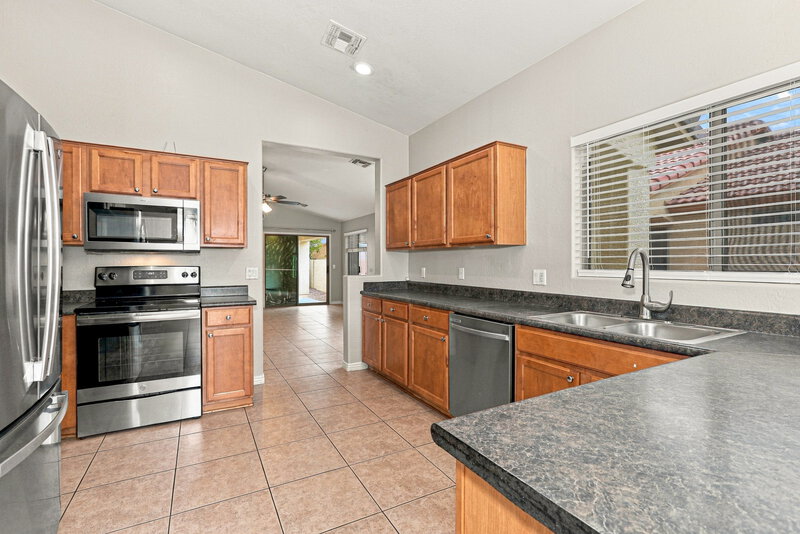 1,775/Mo, 3688 W Yellow Peak Dr San Tan Valley, AZ 85144 Kitchen View 2