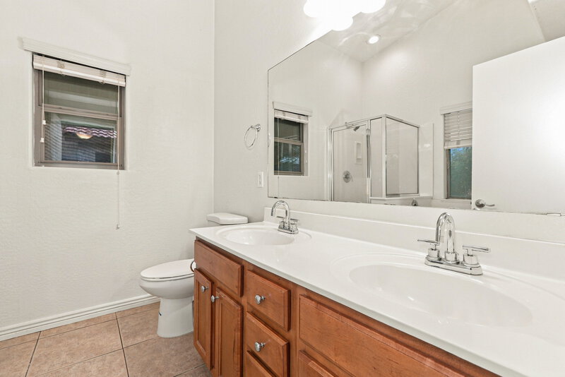 1,775/Mo, 3688 W Yellow Peak Dr San Tan Valley, AZ 85144 Primary Bathroom View