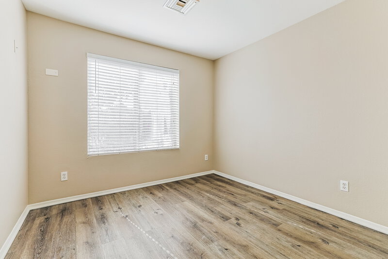 1,895/Mo, 8746 W Mclellan Road Glendale, AZ 85305 Bedroom View 2