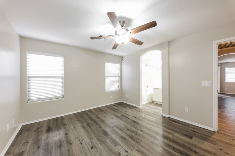 2,245/Mo, 7637 S 27th Way Phoenix, AZ 85042 Main Bedroom View