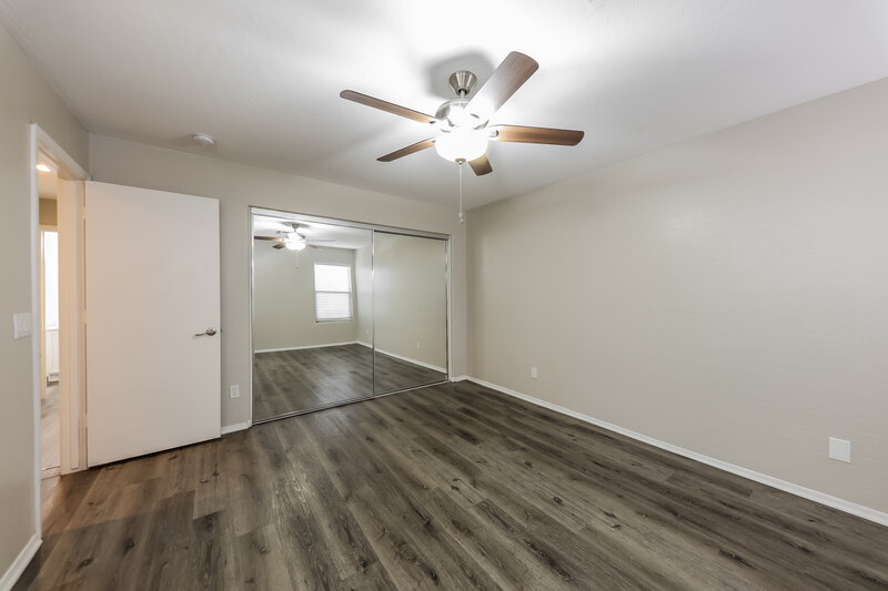 2,245/Mo, 7637 S 27th Way Phoenix, AZ 85042 Main Bedroom View 2