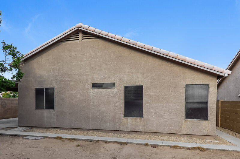 2,245/Mo, 7637 S 27th Way Phoenix, AZ 85042 Rear View
