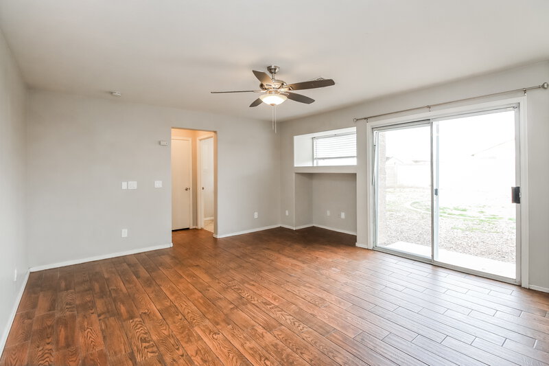 1,790/Mo, 11024 W Frier Drive Glendale, AZ 85307 Living Room View