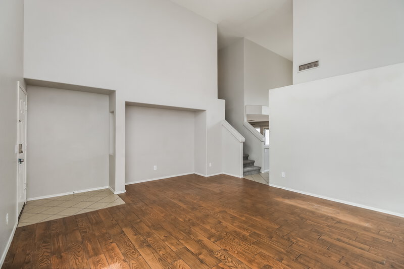 1,790/Mo, 11024 W Frier Drive Glendale, AZ 85307 Family Room View 2