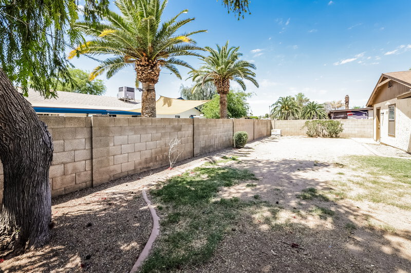 1,850/Mo, 10107 W Roma Avenue Phoenix, AZ 85037 Exterior View