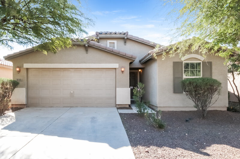 1,925/Mo, 935 E Kelsi Avenue San Tan Valley, AZ 85140 External View