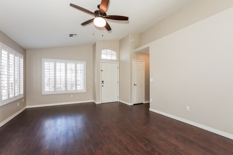 2,200/Mo, 867 E Morelos Street Chandler, AZ 85225 Living Room View 2