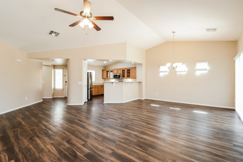 2,195/Mo, 2540 W Silver Streak Way Queen Creek, AZ 85142 Living Room View