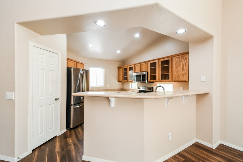 2,195/Mo, 2540 W Silver Streak Way Queen Creek, AZ 85142 Kitchen View 2