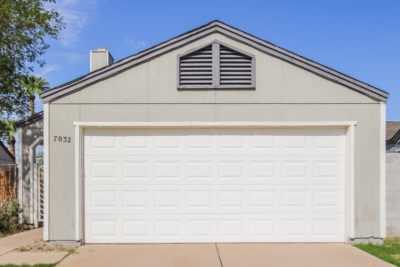 2,000/Mo, 7032 S 44th Street Phoenix, AZ 85042 External View