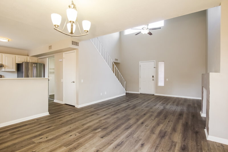2,165/Mo, 7032 S 44th Street Phoenix, AZ 85042 Dining Room View 2