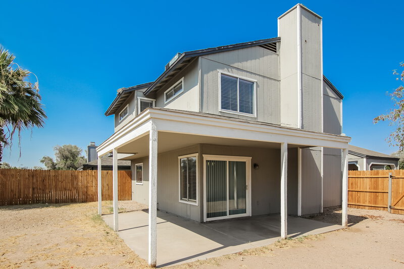 2,165/Mo, 7032 S 44th Street Phoenix, AZ 85042 Rear View 2