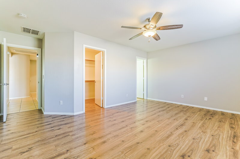 1,705/Mo, 1110 E Vernoa Street San Tan Valley, AZ 85140 Main Bedroom View 2