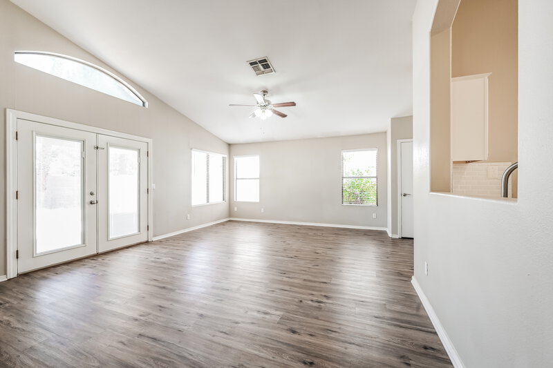 1,965/Mo, 13602 N 82nd Avenue Peoria, AZ 85381 Living Room View