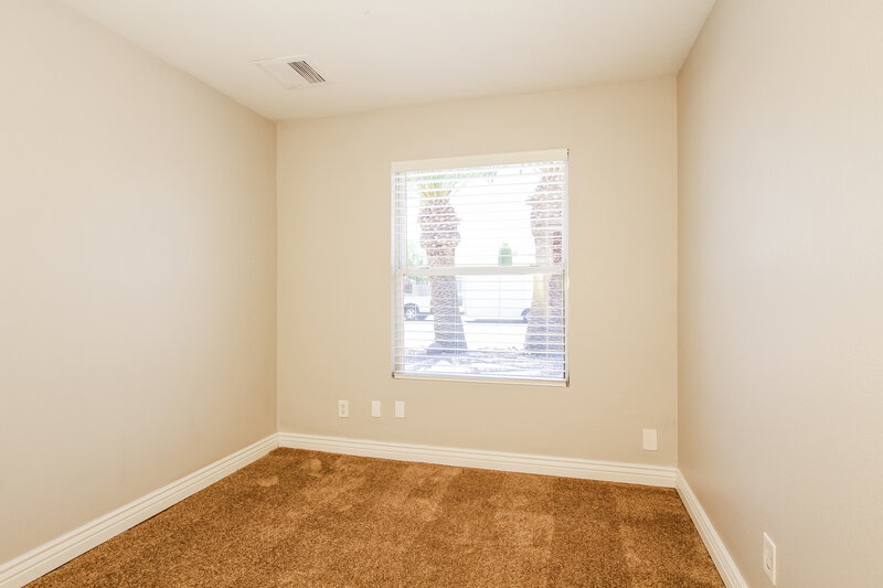 1,930/Mo, 7014 W Canterbury Drive Peoria, AZ 85345 Bedroom View