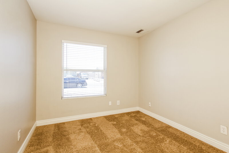 1,930/Mo, 7014 W Canterbury Drive Peoria, AZ 85345 Bedroom View 2