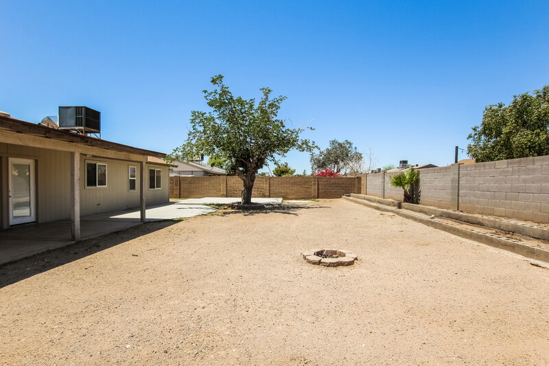 1,930/Mo, 7014 W Canterbury Drive Peoria, AZ 85345 Rear View