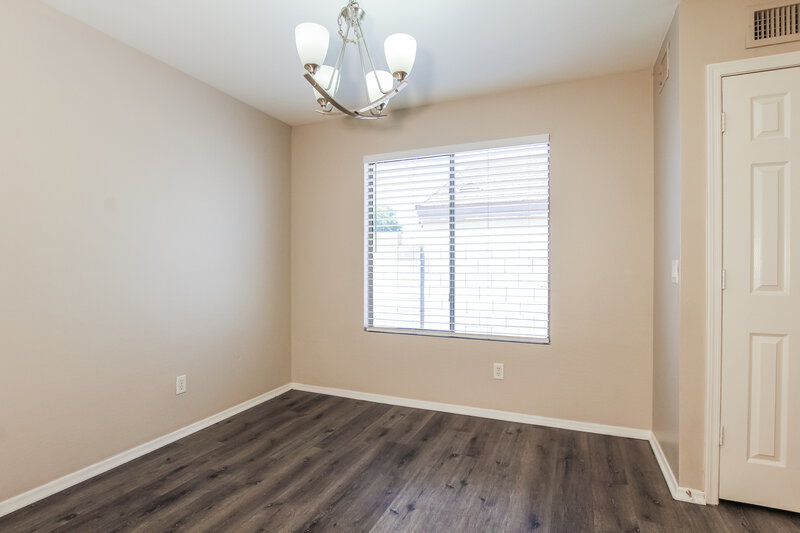 1,845/Mo, 12529 W Santa Fe Lane El Mirage, AZ 85335 Dining Room View