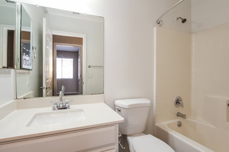 1,845/Mo, 12529 W Santa Fe Lane El Mirage, AZ 85335 Bathroom View