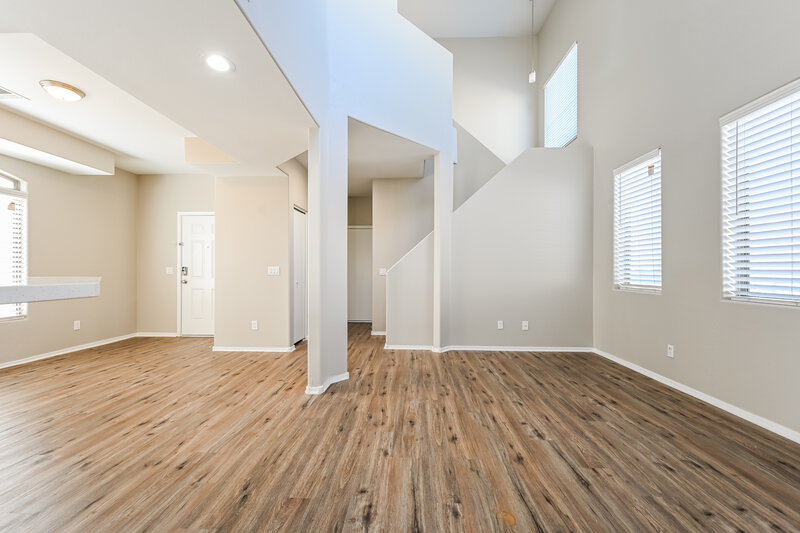 1,810/Mo, 22231 N 29th Dr Phoenix, AZ 85027 Living Room View 2