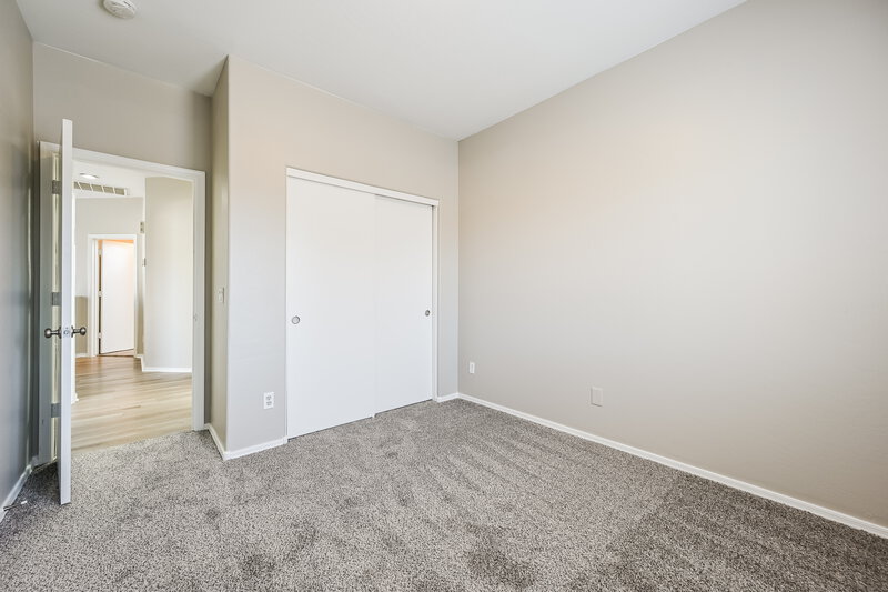 1,810/Mo, 22231 N 29th Dr Phoenix, AZ 85027 Bedroom View