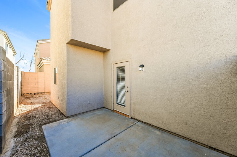 1,810/Mo, 22231 N 29th Dr Phoenix, AZ 85027 Rear View