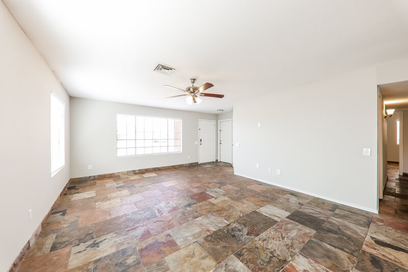 1,855/Mo, 3310 W Rose Garden Ln Phoenix, AZ 85027 Living Room View 2