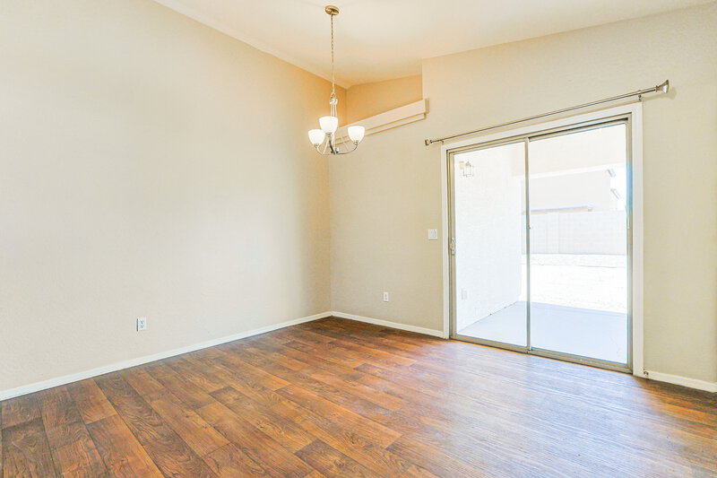 1,690/Mo, 1453 E Kelsi Ave San Tan Valley, AZ 85140 Dining Room View 2