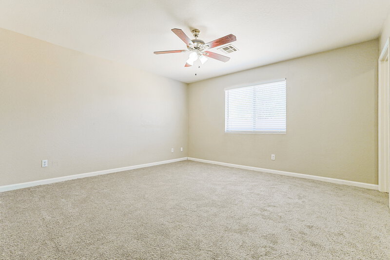 1,690/Mo, 1453 E Kelsi Ave San Tan Valley, AZ 85140 Main Bedroom View