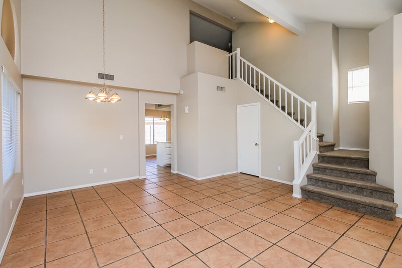 2,710/Mo, 1440 E Park Avenue Chandler, AZ 85225 Living Room View