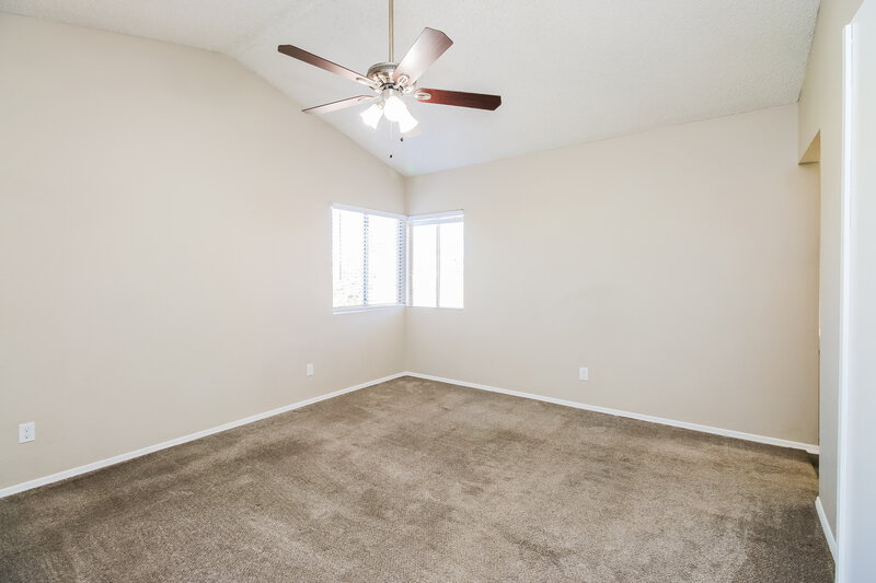 2,710/Mo, 1440 E Park Avenue Chandler, AZ 85225 Main Bedroom View