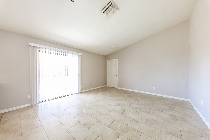 1,925/Mo, 4761 W Villa Maria Drive Glendale, AZ 85308 Family Room View