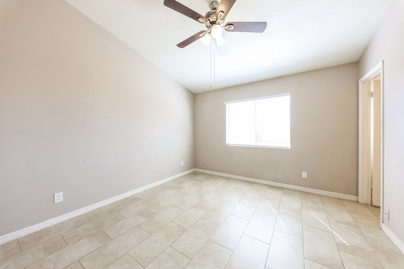 1,925/Mo, 4761 W Villa Maria Drive Glendale, AZ 85308 Main Bedroom View