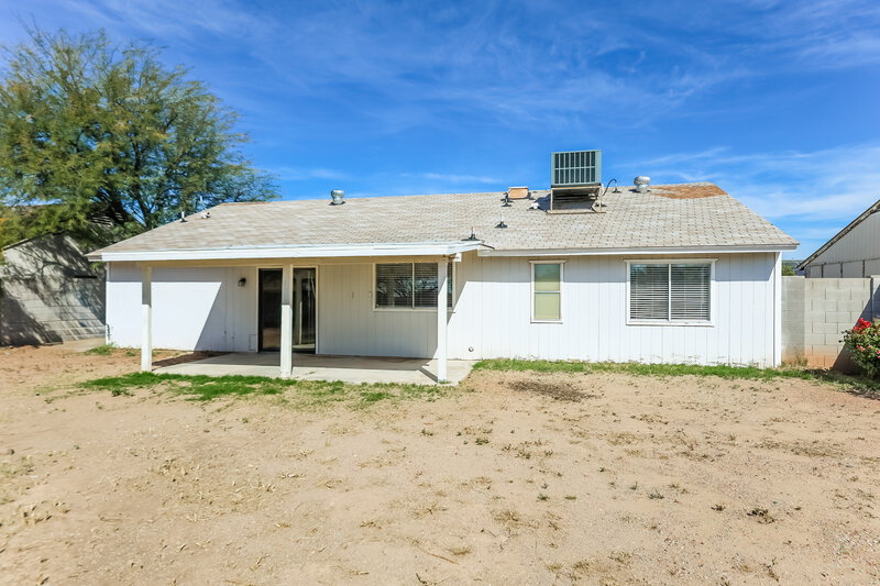 1,925/Mo, 4761 W Villa Maria Drive Glendale, AZ 85308 Rear View
