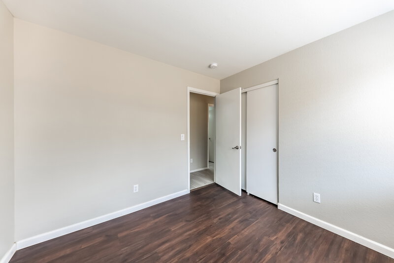 1,850/Mo, 9246 N 86th Avenue Peoria, AZ 85345 Bedroom View 4