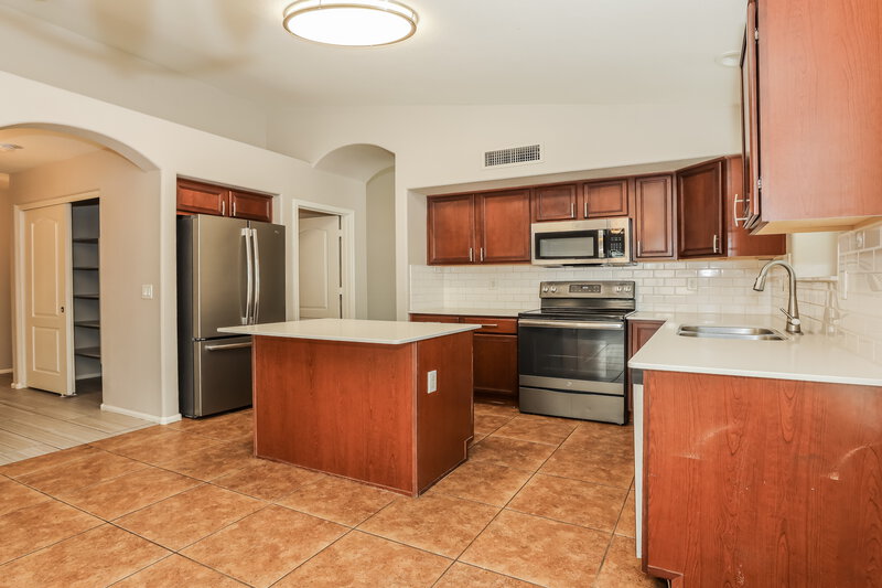 1,940/Mo, 16755 W Polk St Goodyear, AZ 85338 Kitchen View 2