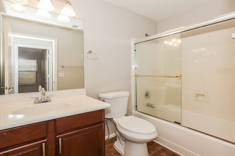 1,940/Mo, 16755 W Polk St Goodyear, AZ 85338 Bathroom View