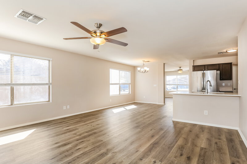 2,015/Mo, 8560 W Mission Lane Peoria, AZ 85345 Dining Room View