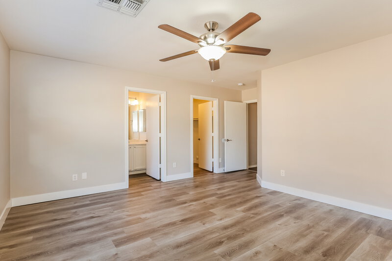 2,015/Mo, 8560 W Mission Lane Peoria, AZ 85345 Main Bedroom View 2