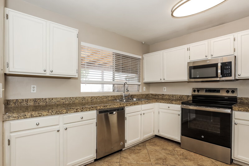 2,005/Mo, 1314 W Rockwell Drive Chandler, AZ 85224 Kitchen View