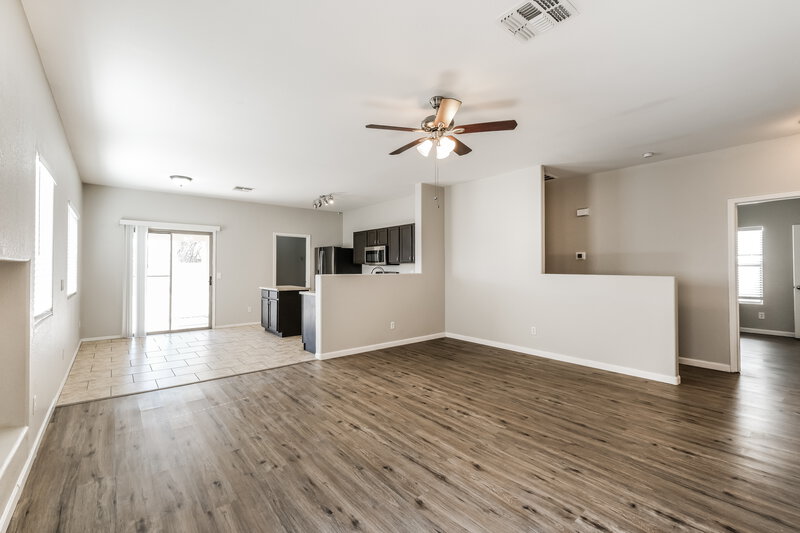 2,115/Mo, 6522 W Elwood Street Phoenix, AZ 85043 Living Room View