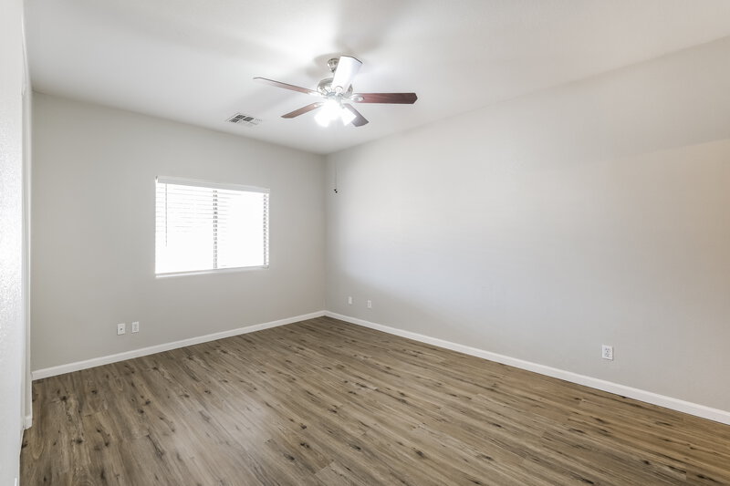 2,115/Mo, 6522 W Elwood Street Phoenix, AZ 85043 Main Bedroom View