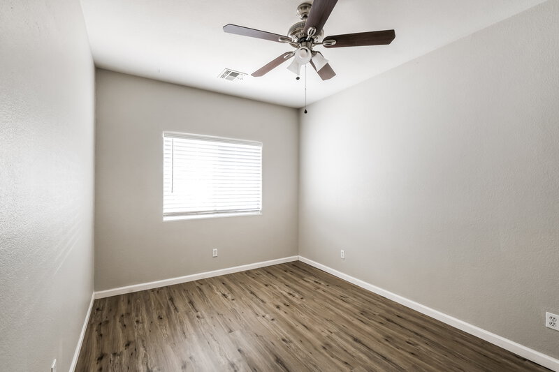 2,115/Mo, 6522 W Elwood Street Phoenix, AZ 85043 Bedroom View