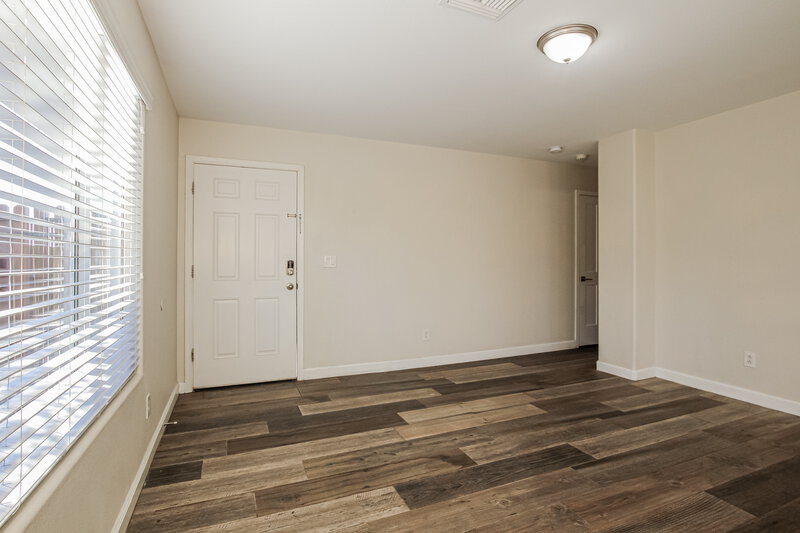 2,160/Mo, 2902 W Irma Lane Phoenix, AZ 85027 Living Room View 3