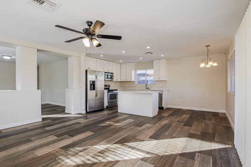 2,160/Mo, 2902 W Irma Lane Phoenix, AZ 85027 Dining Room View 2